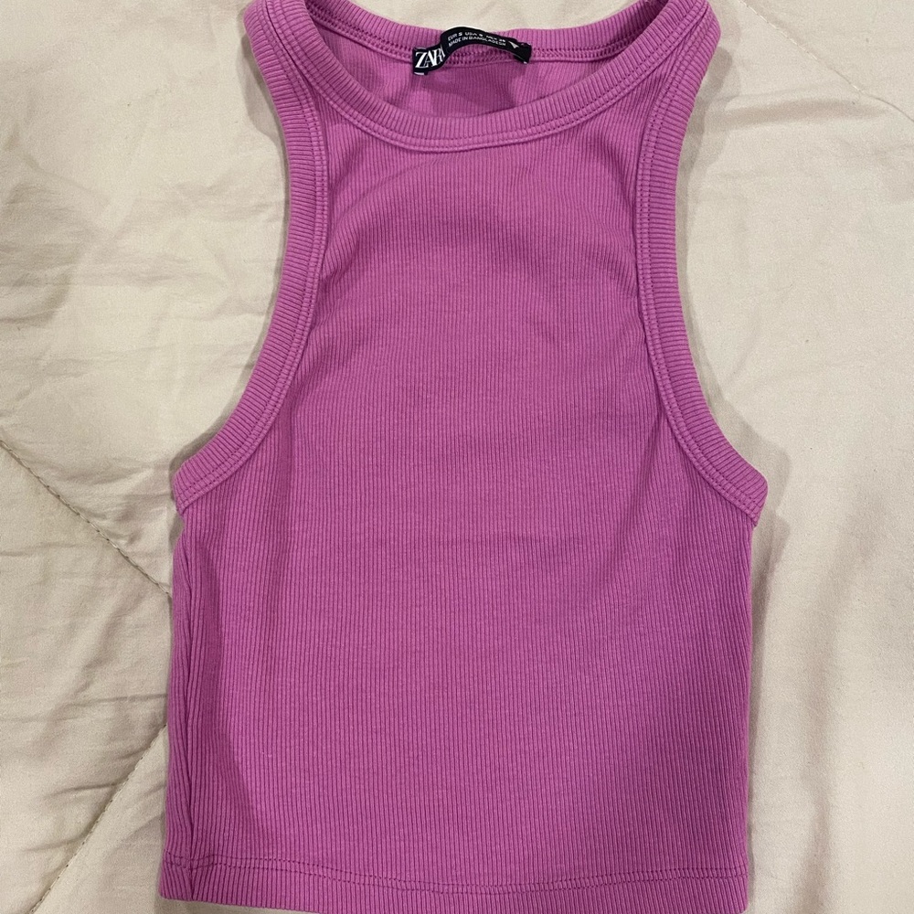 Pink cropped tank top